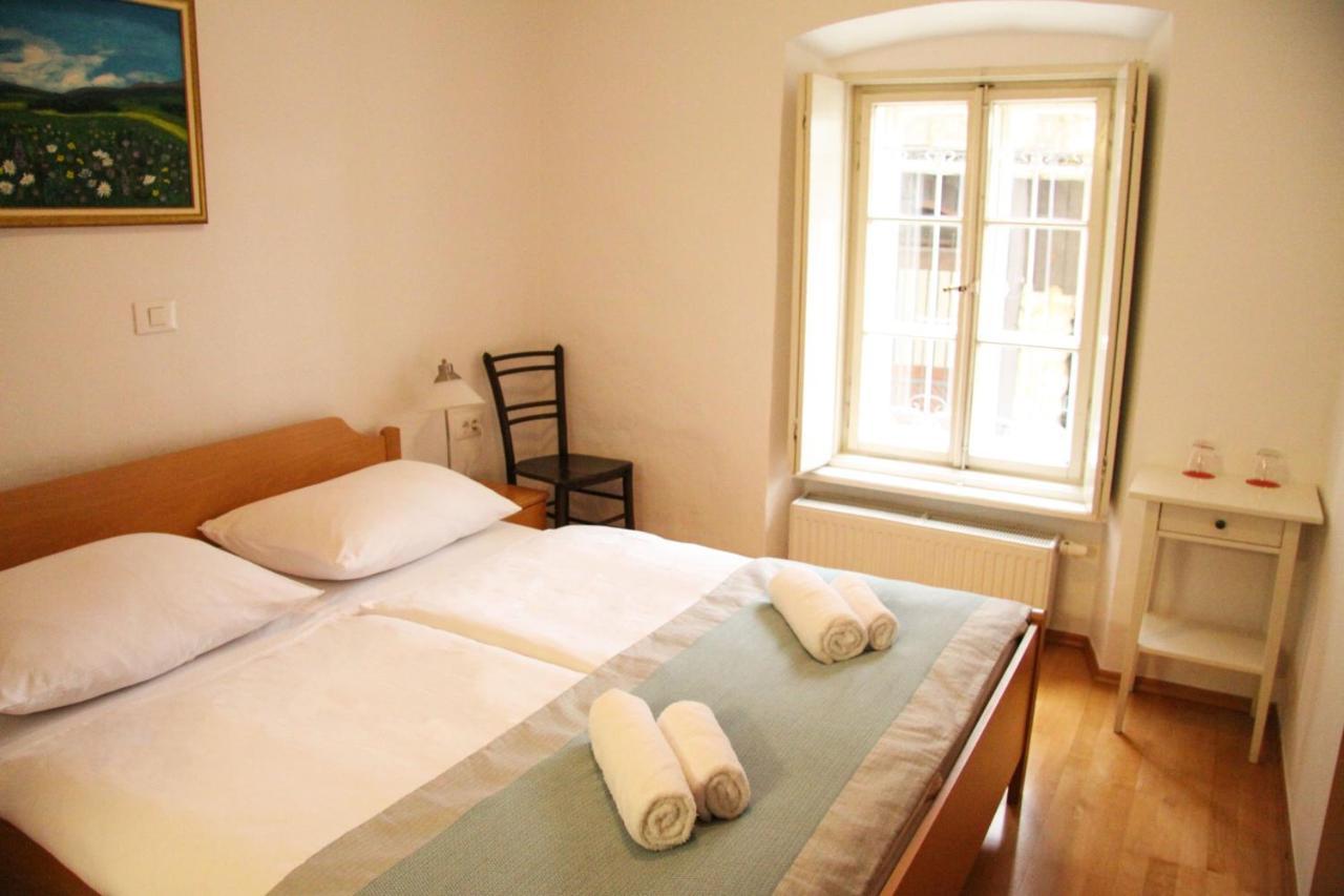 B&B Pod Skalo Kamnik Luaran gambar