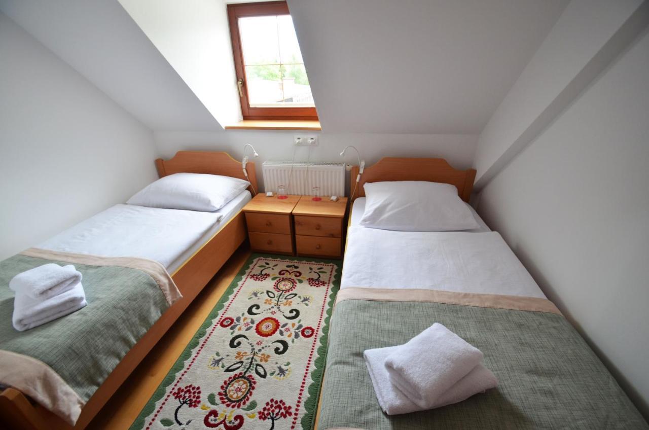 B&B Pod Skalo Kamnik Luaran gambar