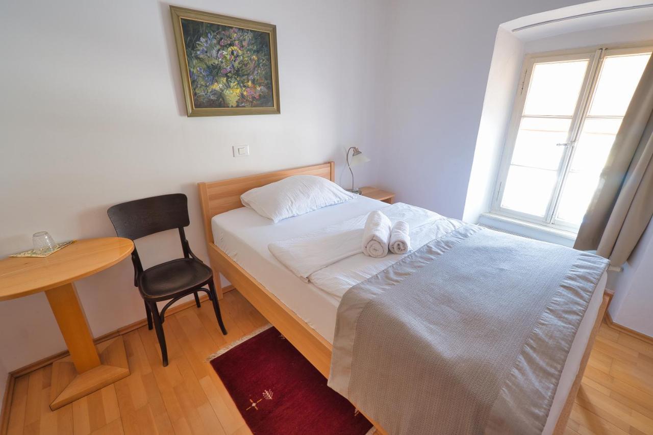 B&B Pod Skalo Kamnik Luaran gambar