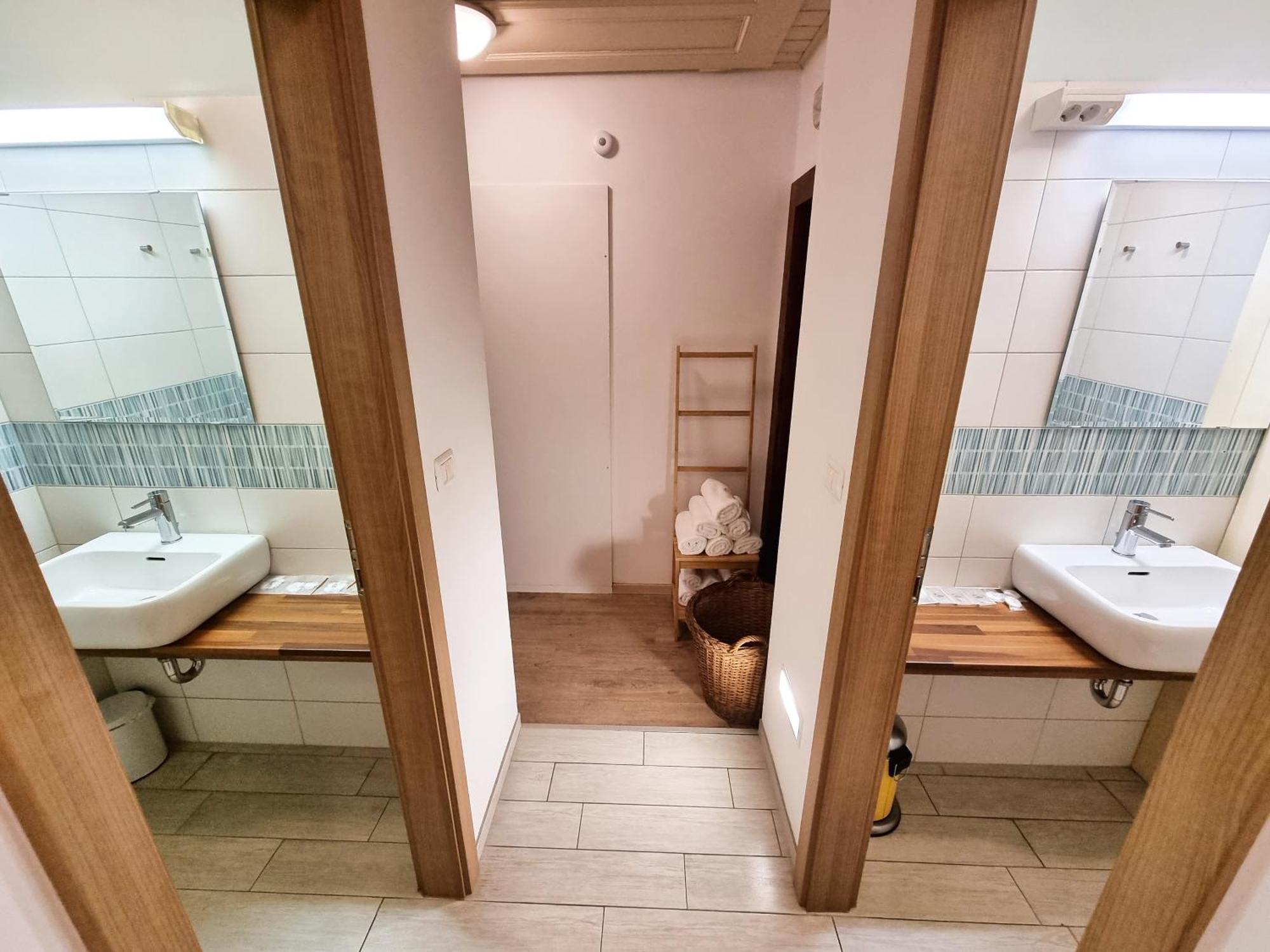 B&B Pod Skalo Kamnik Luaran gambar