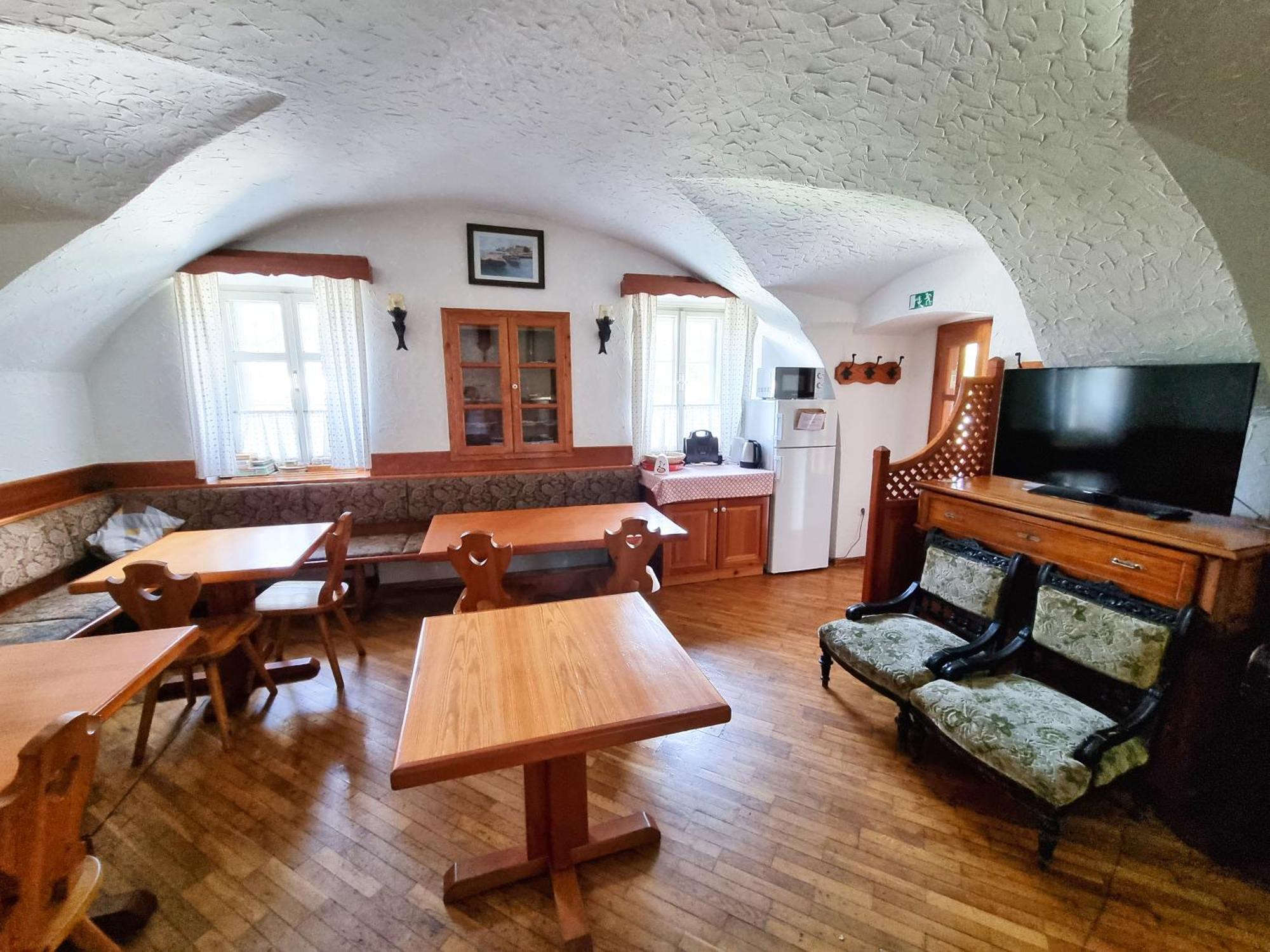 B&B Pod Skalo Kamnik Luaran gambar